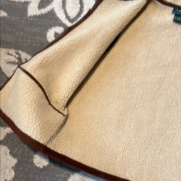 Lauren Ralph Lauren Brown Hooded Vest size large. Excellent condition - Picture 3 of 5